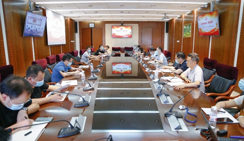 集團綜合管理黨支部與實訓基地黨支部聯(lián)合開展主題黨日活動(圖1) 集團綜合管理黨支部與實訓基地黨支部聯(lián)合開展主題黨日活動(圖1)