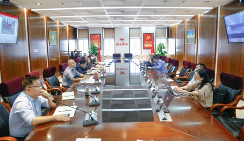 集團9月份安全環保例會強調:堅持安全第一 緊扣“細”“嚴”二字抓好雙節期間安全生產(圖1) 集團9月份安全環保例會強調:堅持安全第一 緊扣“細”“嚴”二字抓好雙節期間安全生產(圖1)