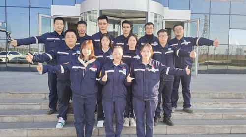 新疆宜化氯堿分廠氯乙烯三班、合成二班榮獲準東開發區安全標準化示范班組稱號(圖1)