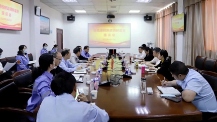 湖北省稅務局黨委委員、副局長何小平一行到楚星公司現(xiàn)場調研(圖2)