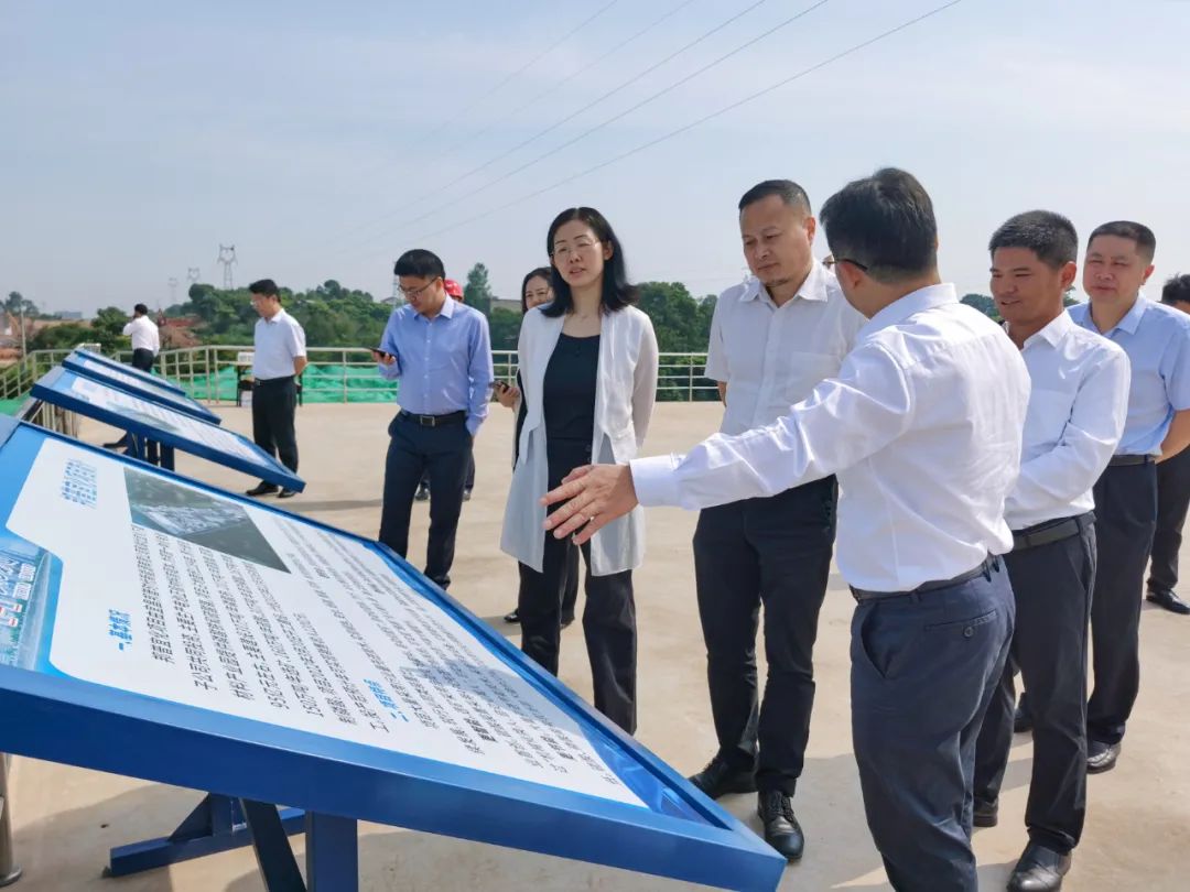 深圳證券交易所黨委委員、副總經理李輝一行到湖北宜化調研指導