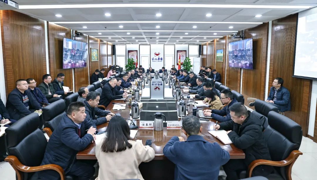 集團黨委傳達學(xué)習習近平總書記重要講話精神(圖2)