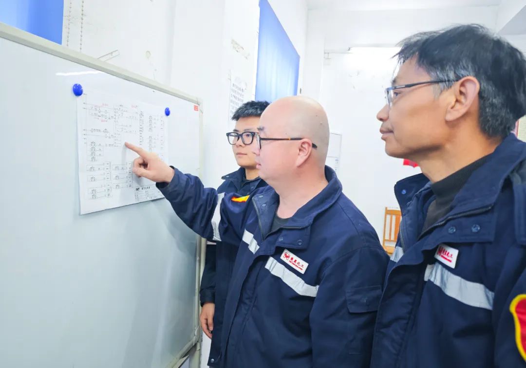 楚星公司電儀分廠:夯實基礎管理,護航生產安穩運行(圖3) 楚星公司電儀分廠:夯實基礎管理,護航生產安穩運行(圖3)