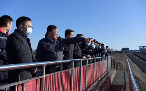 袁衛(wèi)東率領宜昌市黨政代表團到新疆宜化調(diào)研指導