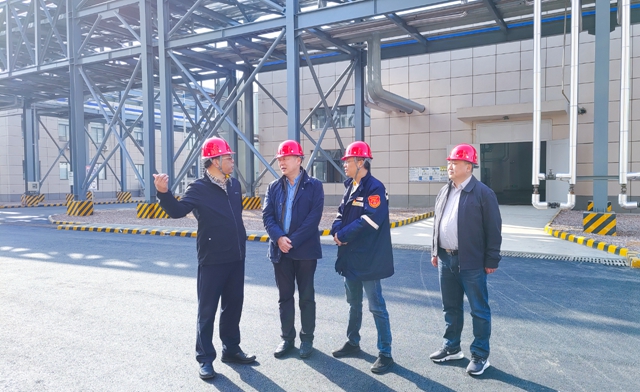 宜昌市國資委黨委書記、主任黃智華到宜化降解新材料公司開展黨支部聯系點工作